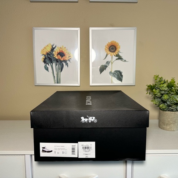 COACH Citysole Hiker White Boots - Picture 5 of 5